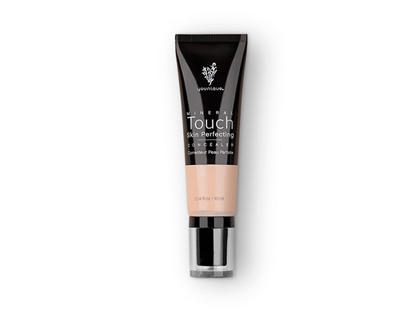 TOUCH MINERAL skin perfecting concealer